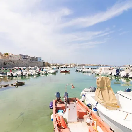 Vakantiehuis Modern Holiday In Good Location - Casa Vacanze Milena