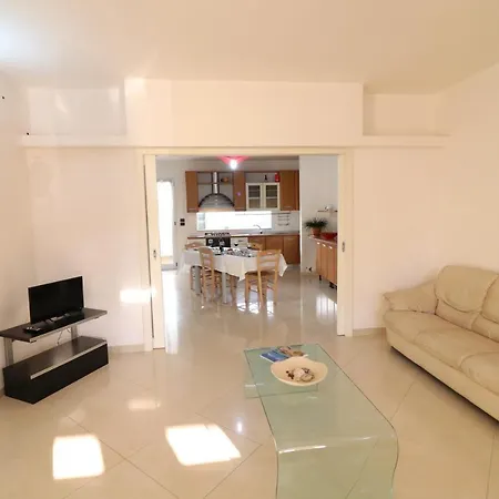 Modern Holiday In Good Location - Casa Vacanze Milena Vakantiehuis *