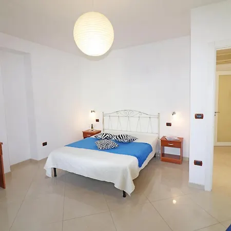 Modern Holiday In Good Location - Casa Vacanze Milena Vakantiehuis